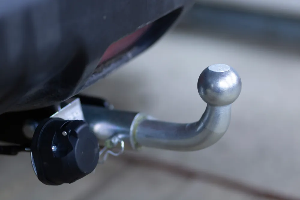Premium Towbar Fitting from Headstone Cartech